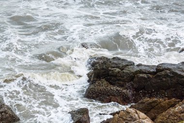 Deniz suyu ile yüksek çekim hızı çalkalama eylemi durdurmak