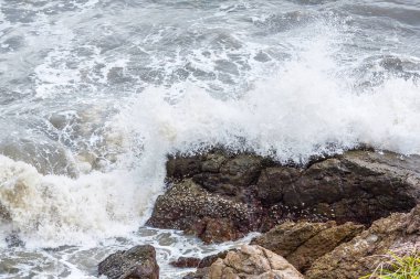 Deniz suyu ile yüksek çekim hızı çalkalama eylemi durdurmak