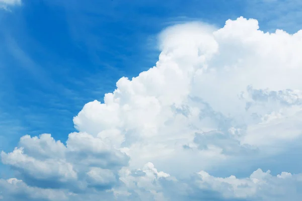 Blue sky and white cloud — Stock Photo, Image