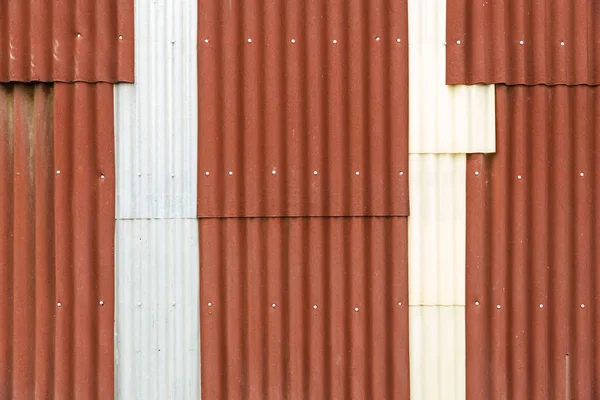 Old and rusty corrugated metal sheet wall — Stock Photo, Image