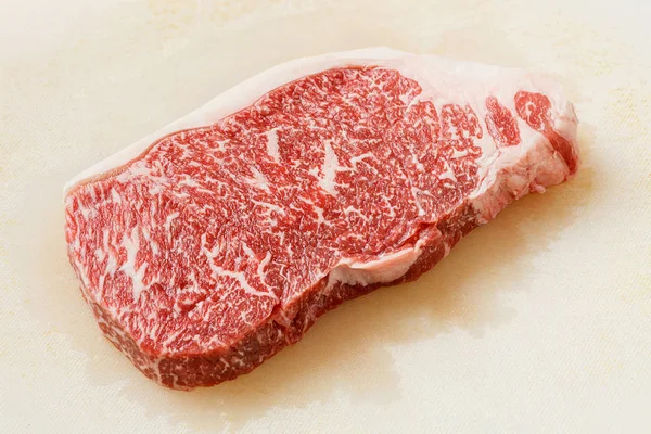 Close Wagyu Beef Striploin Steak Dirty Plastic Cutting Board — Stock Photo, Image