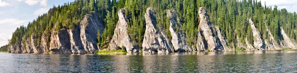 Das Objekt des UNESCO-Welterbes unberührte Komi-Wälder. — Stockfoto