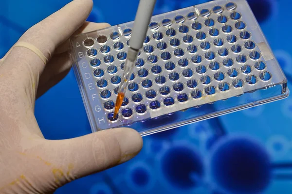 Pruebas de ADN en el laboratorio . — Foto de Stock