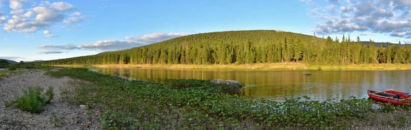 Ulusal parkta "Yugyd Va Nehri Panoraması". — Stok fotoğraf