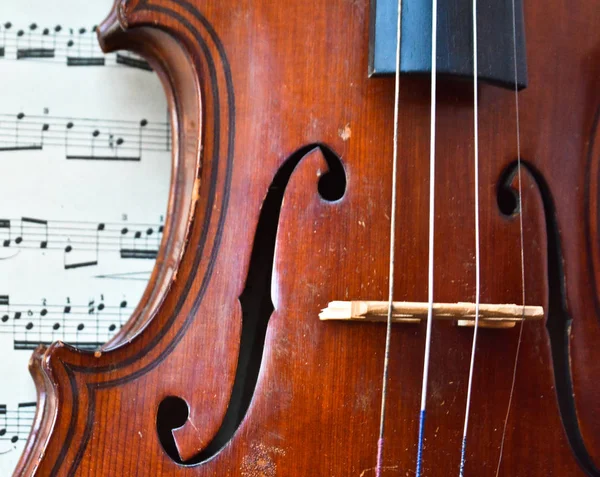 German ancient violin and notes. — Stock Photo, Image