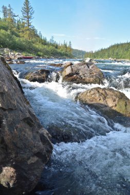 Kuzey Nehri üzerinde rapids. 