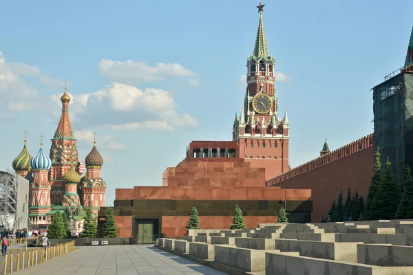 O mausoléu de Lenine na praça vermelha em Moscou . — Fotografia de Stock