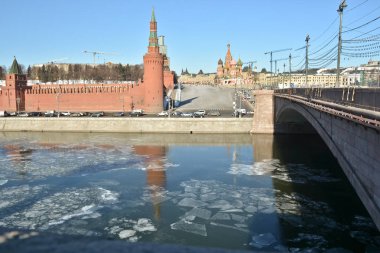Moskova'da Kremlin dolgu.
