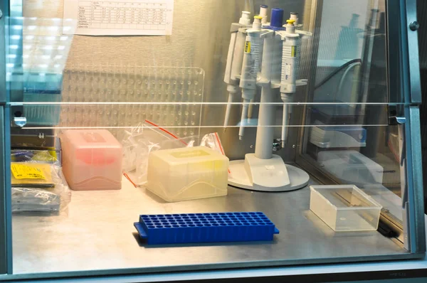 Laminar boxing in the PCR laboratory. — Stock Photo, Image