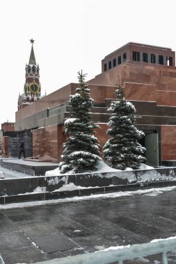 Moskova Kızıl meydanında Lenin'in Mozolesi. 