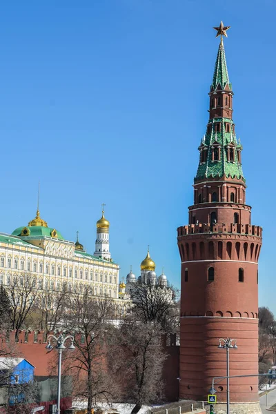 Moscú Kremlin y terraplén . — Foto de Stock