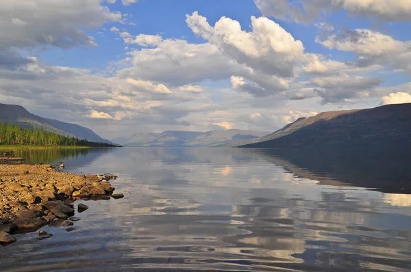 Horské jezero. — Stock fotografie