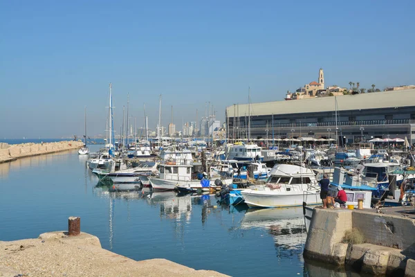 The port and old city of Jaffa in Tel Aviv. — стокове фото