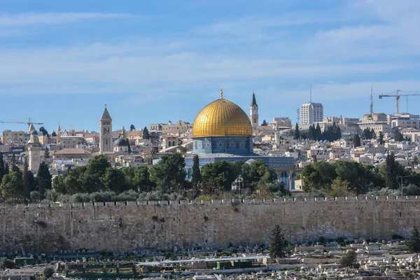 Jerusalem Old City with Mount of Olives. — Stock Image Jerusalem Old City with Mount of Olives. Stock Picture