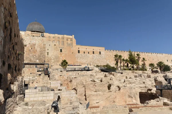 Jerusalén en noviembre, las murallas de la ciudad vieja . —  Fotos de Stock