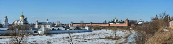 Jaro v Suzdalu, Panorama. — Stock fotografie