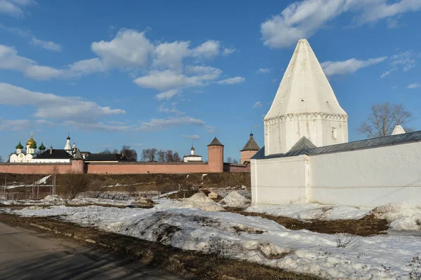 Russisch-orthodoxe tempel. — Stockfoto