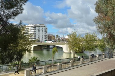 Sevilla 'nın merkezi. Endülüs 'ün başkentinin şehir manzarası.