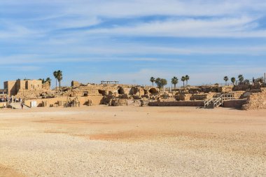 Eski Caesarea kalıntıları. Akdeniz kıyısında, İsrail 'in tarihi bir şehri..