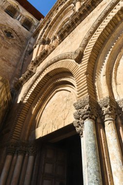 Eski Kudüs şehrindeki tapınağın ön cephesinin bir parçası..