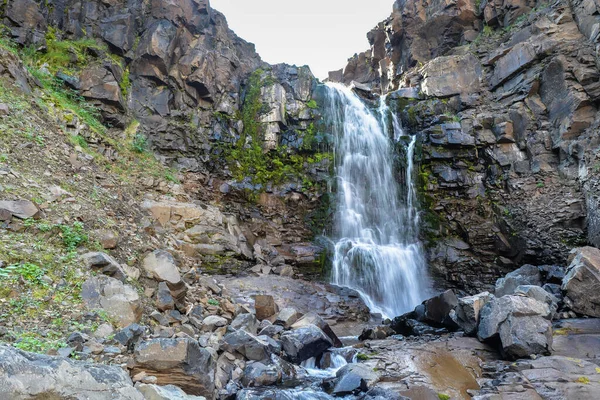 Vodopád Náhorní Plošině Putorana Letní Horská Krajina Severu Sibiře — Stock fotografie