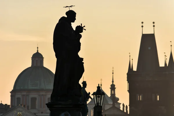 Ponte Charles Início Manhã Amanhecer Praga Capital República Checa — Fotografia de Stock