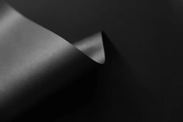 Papel Monocromo Negro Plegado Sobre Fondo Oscuro Diseño Moda Geométrica — Foto de Stock