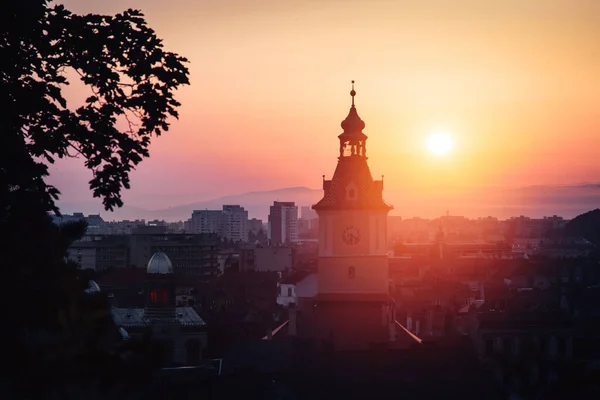 Δημαρχείο Πύργος Πρωινό Ξημέρωμα Γραφική Θέα Backlit Τοποθεσία Πόλη Brasov — Φωτογραφία Αρχείου