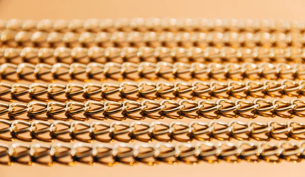 Shiny Golden Chains Reflective Surface Seamless Trendy Luxury Pattern — Stock Photo, Image