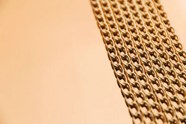 Shiny Golden Chains Reflective Surface Seamless Trendy Luxury Pattern Empty — Stock Photo, Image