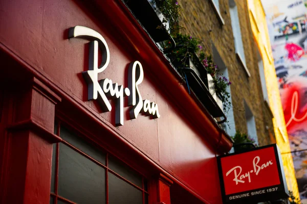 52 Ray Ban Logo Stock Photos Ray Ban Logo Images Depositphotos