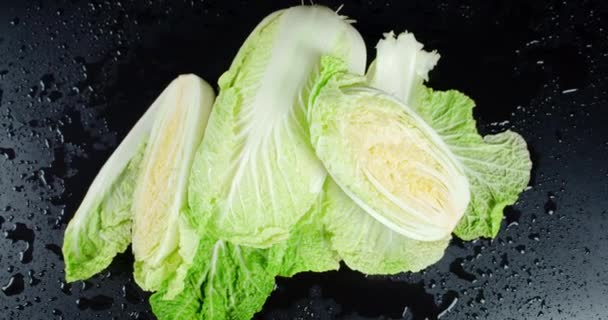 Fresh cabbage is slowly rotated. — Stock Footage Fresh cabbage is slowly rotated. Stock Footage