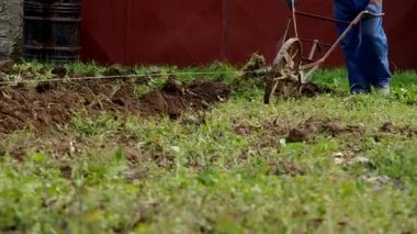 Elektrikli vinç ve çiftçilik için el pulluk