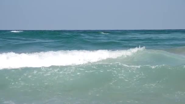 Olas en el mar — Vídeo de stock