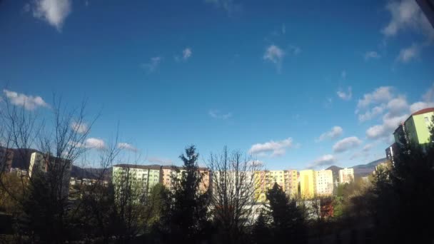 Timelapse Des Nuages Dans Ville Bloc Appartements — Video