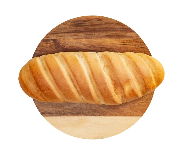 Pan aislado sobre tabla de cortar redonda de madera sobre fondo blanco . — Foto de Stock