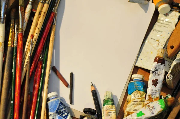 Tools Artist Painter Paints Brushes Paper — Stock Photo, Image
