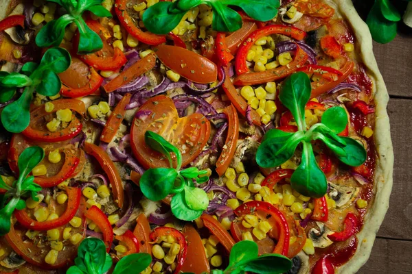 Vegan Pizza Made Home Pizza Yeast Free Dough Corn Tomatoes — Stock Photo, Image