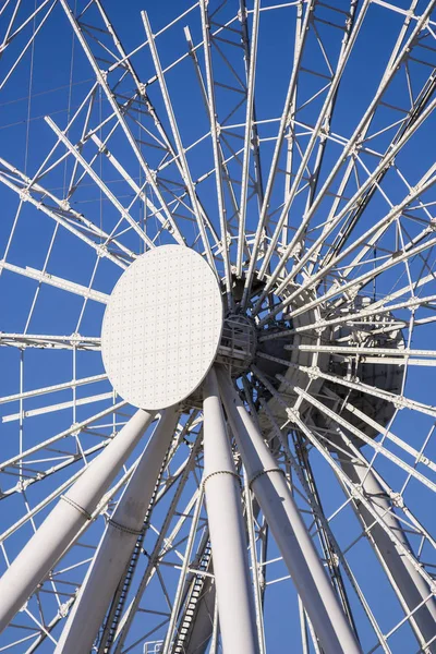 Grande Ruota Panoramica Muove Luminosa Foto Del Parco Divertimenti Ruota — Foto Stock