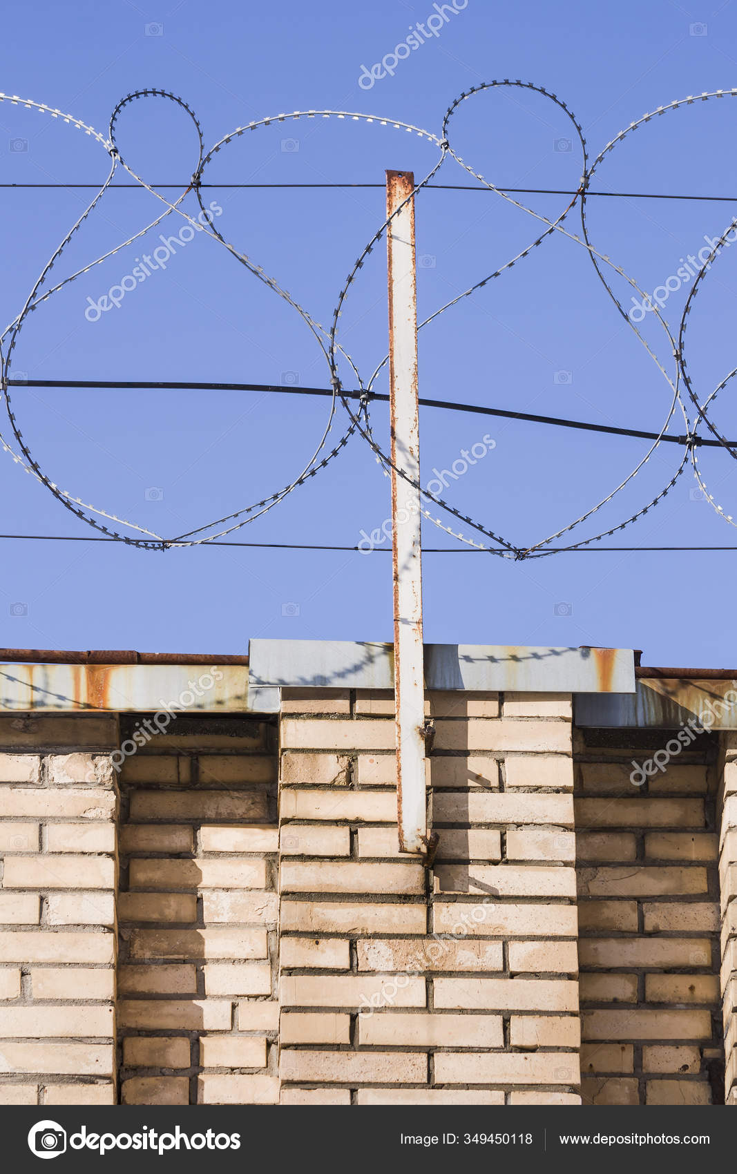 Coiled Razor Wire Its Sharp Steel Barbs Top Wire Mesh — Stock Photo ...
