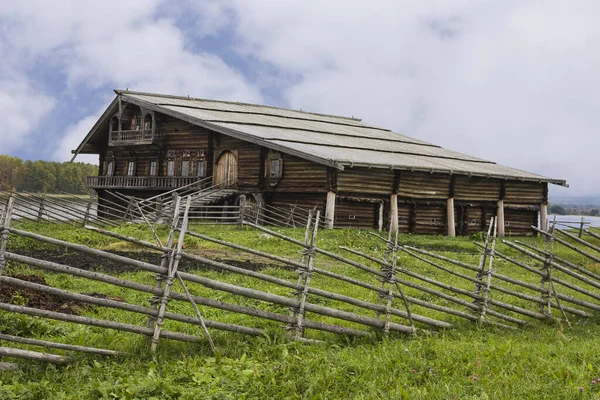 Anciennes Maisons Bois Russes Situées Sur Île Kizhi Réserve Musée — Photo