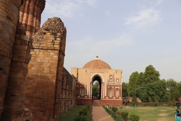 Qutub Minar Campus High Bricks Minaret World New Delhi India — стокове фото