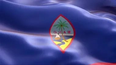 Guam bayrağı rüzgarda sallanıyor. 4K Yüksek Çözünürlük Tam HD. Guam Uluslararası Bayrağının Döngüleme Videosu.