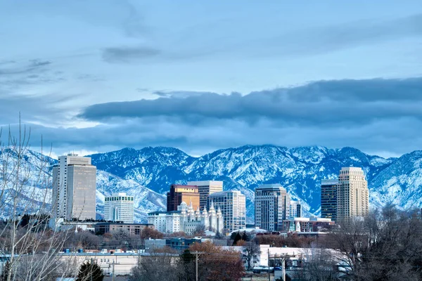 Salt Lake City Inverno Skyline tomado em Blue Hour — Fotografia de Stock
