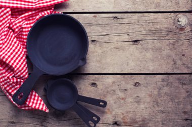 boş kızartma tavaları 