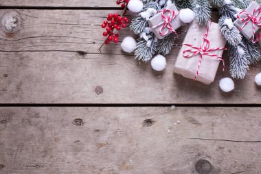 Paketlenmiş Noel hediyeleri  