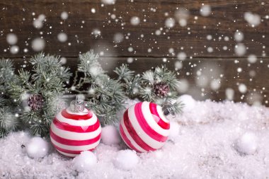 Dekoratif Noel kompozisyon