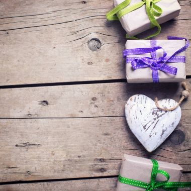 Sınır kutuları ve dekoratif kalp 