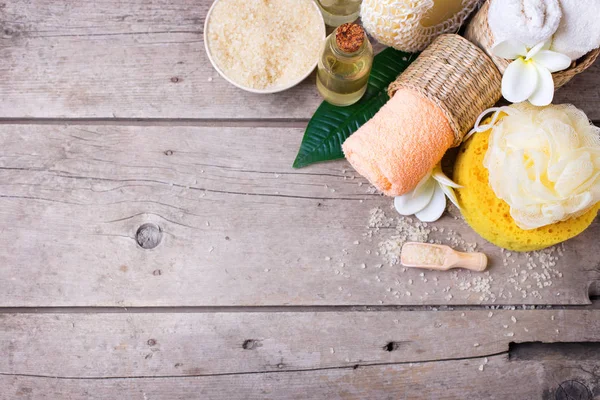  Deniz tuz, havlu, aroma yağı ile şişe  