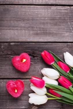 Mumlar yanan kırmızı